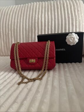 CHANEL Red 2.55 small size